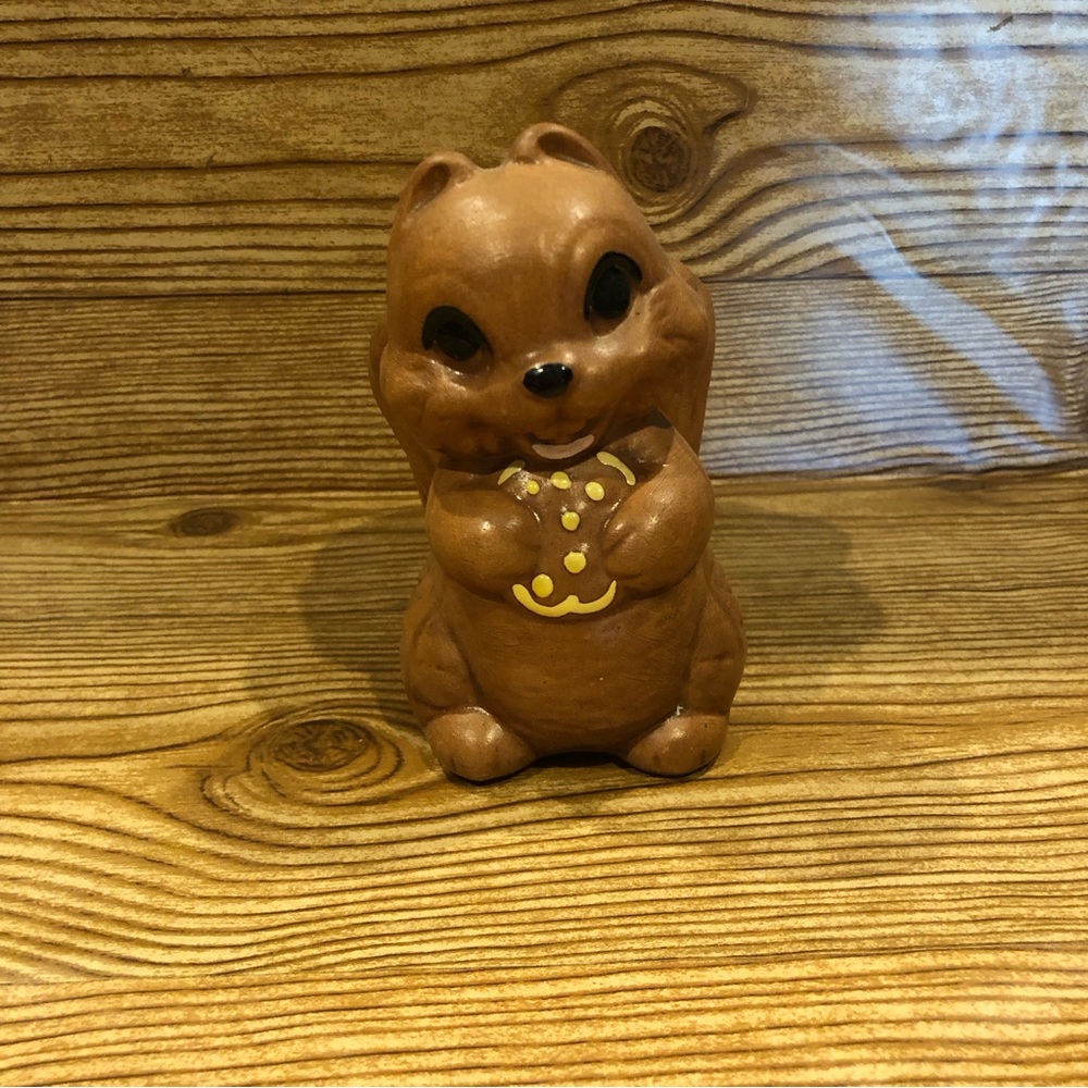 Twin Winton single shaker squirrel 5”